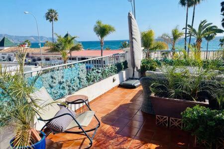 Apartamento En Primera Linea De Playa Nerja Kültér fotó